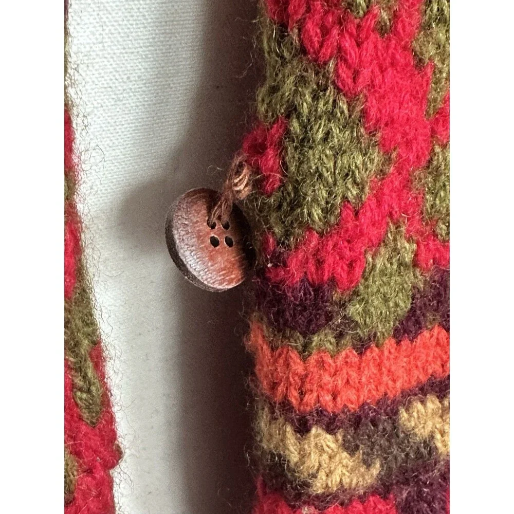 Vintage Hand Knit Wool Cardigan South American Motif Red Green Chunky Boho L/XL - Picture 5 of 10